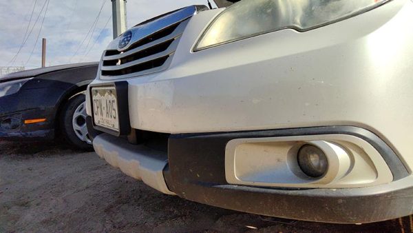 2010-2012 Subaru Legacy Outback Front Bumper Cover Assembly Oem 7J Satin White — photo 8