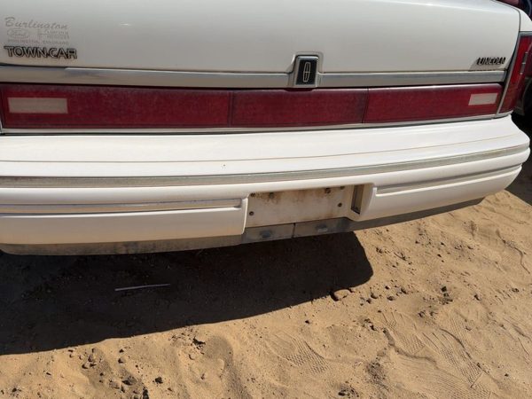 1991-1994 Lincoln Town Car Rear Bumper Cover Assembly Oem Back White Wt — photo 6