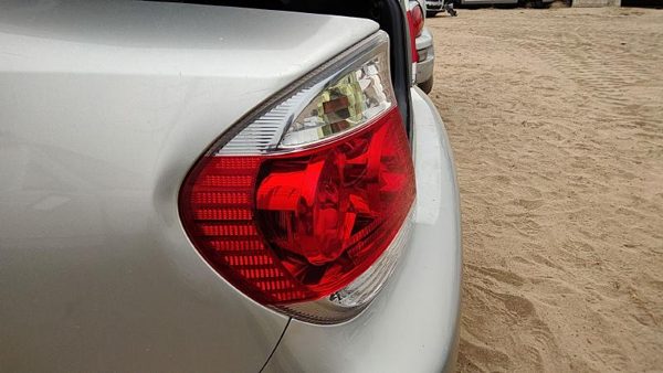 2005-2006 Toyota Camry Driver Left Tail Light Brake Lamp Oem Rear 8156006220 — photo 3