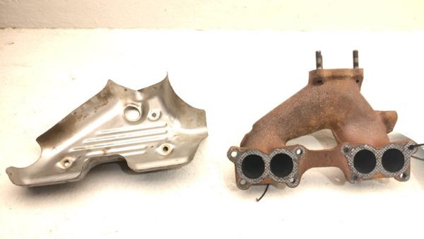 1990-1993 Geo Storm Exhaust Manifold With Heat Shield Oem 1.6L Sohc 97061518 — photo 1