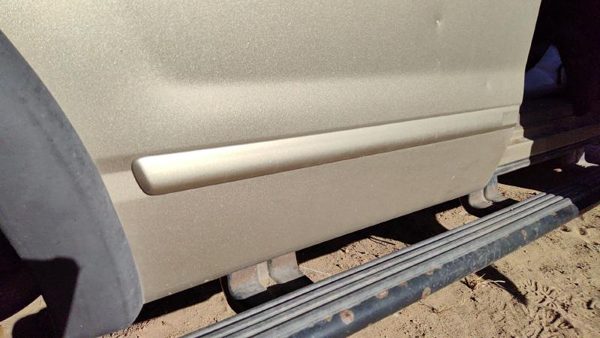 02-10 Explorer Passenger Right Rear Moulding From Door Back Trim B2 Harvest Gold — photo 1