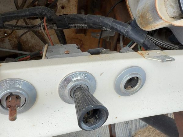 1967-1972 Ford F350 Headlight Switch Control Knob Dash Oem — photo 1