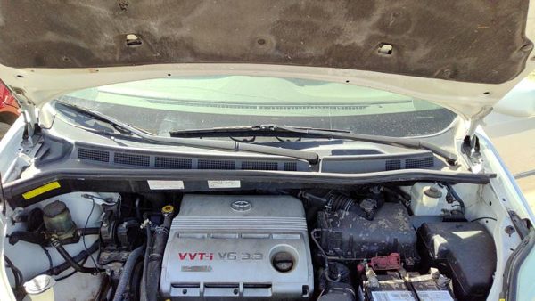 04-05 Toyota Sienna Windshield Wiper Cowl Vent Trim Panel Oem Cover — photo 1