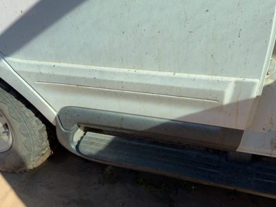1998 Lincoln Navigator Rear Door Moulding RH Oxford White Yz