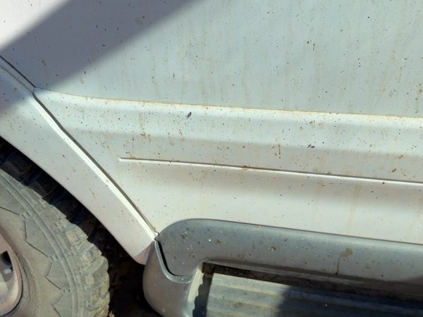 1998 Lincoln Navigator Rear Door Moulding RH Oxford White Yz — photo 8