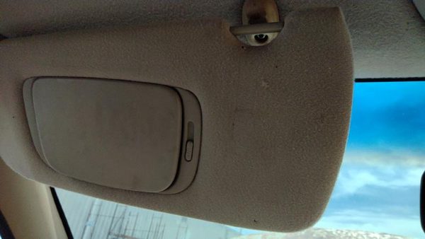 2000 Chrysler Town & Country Driver Left Sun Visor Oem Tan 0Rf33Tl2Aa — photo 3