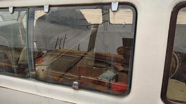 1971-1977 Dodge Van B200 Driver Left Rear Quarter Glass Back Side Window Oem — photo 1