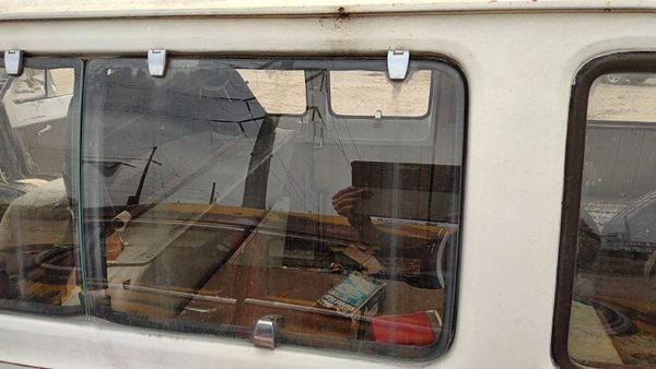 1971-1977 Dodge Van B200 Driver Left Rear Quarter Glass Back Side Window Oem — photo 3