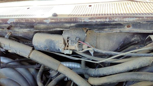 1988 Ford F150 Wiper Motor Front — photo 4