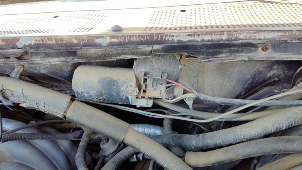 1988 Ford F150 Wiper Motor Front — photo 3