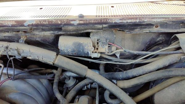 1988 Ford F150 Wiper Motor Front — photo 1