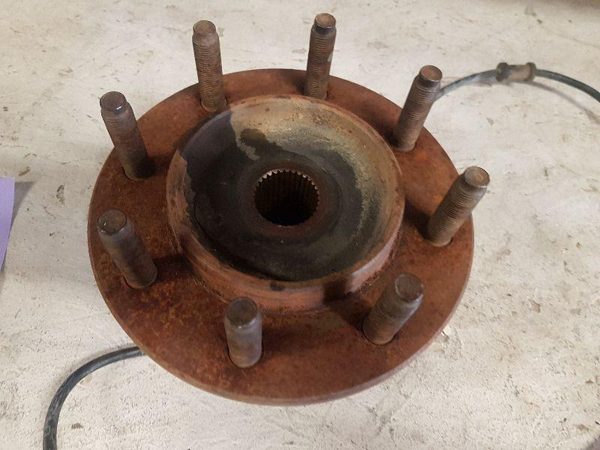 2003-2005 Dodge Ram 2500 Front Wheel Hub Hub Oem 05103507Aa — photo 3
