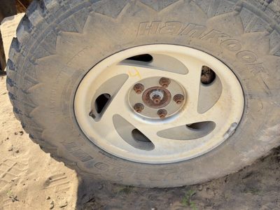 1998 Lincoln Navigator Wheel LH 4