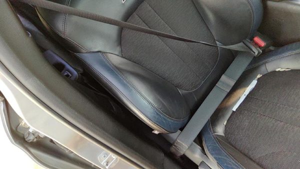 2015-17 Chrysler 200 Passenger Right Front Seat Belt Retractor Shoulder Black X9 — photo 5