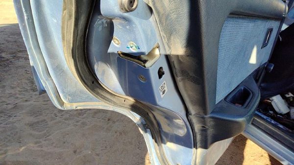 1988-1991 Honda Civic Driver Left Rear Door Latch With Rods/Cables Oem Back — photo 4