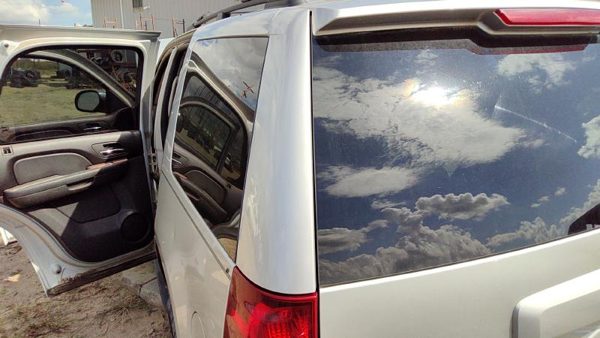 07-14 Chevy Tahoe Lh Driver Left Rear Moulding On Quarter Panel Oem Silver U726s — photo 3