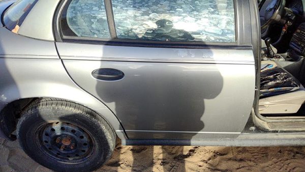 1997 Saturn Sl1 Rear Door RH Silver — photo 2