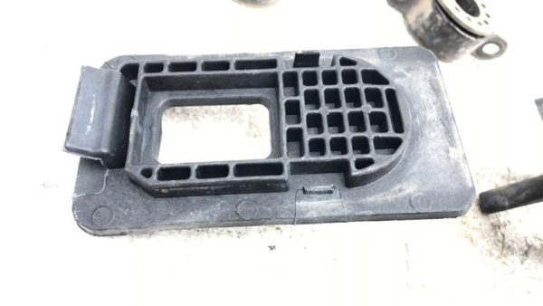 11-16 Ford F250 Radiator Mount Bushing Cushion Bracket Set Oem 6.7L Powerstroke — photo 7