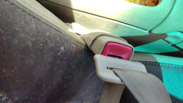 2002-2004 Buick Regal Driver Left Front Seat Belt Buckle Receiver Oem Tan 525 — photo 3