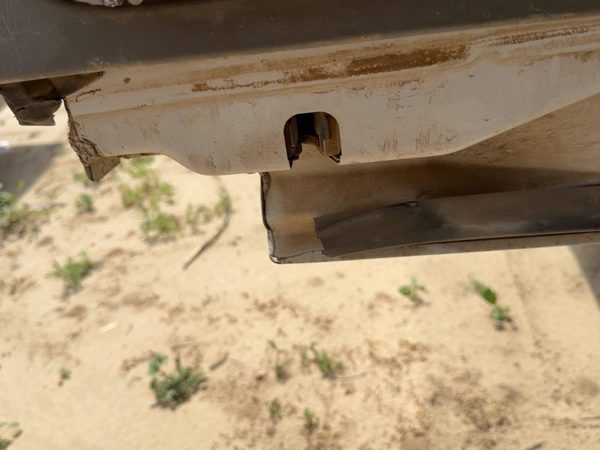 1999-2007 Ford F350 Passenger Right Rear Door Latch With Rods/Cables Oem Back — photo 3