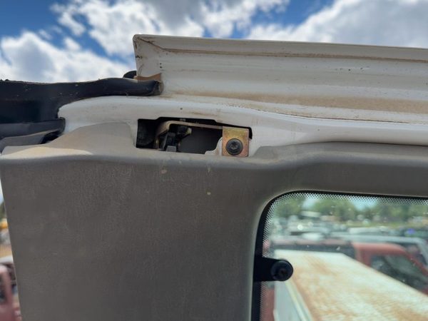 1999-2007 Ford F350 Passenger Right Rear Door Latch With Rods/Cables Oem Back — photo 5