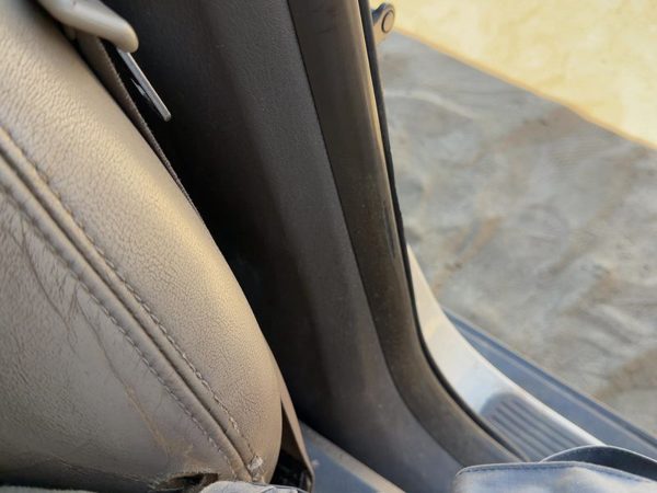 2000-2006 Lincoln LS Driver Left Lower B-Pillar Trim Panel Tan 4H — photo 4