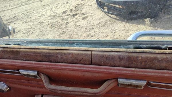 84-91 Jeep Grand Wagoneer Passenger Right Front Door Trim Panel With Switches — photo 7