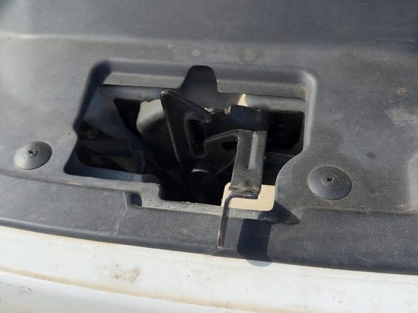 1997-2004 Ford F150 Hood Latch Assembly With Bracket Oem Xl3Z16138Aa — photo 2