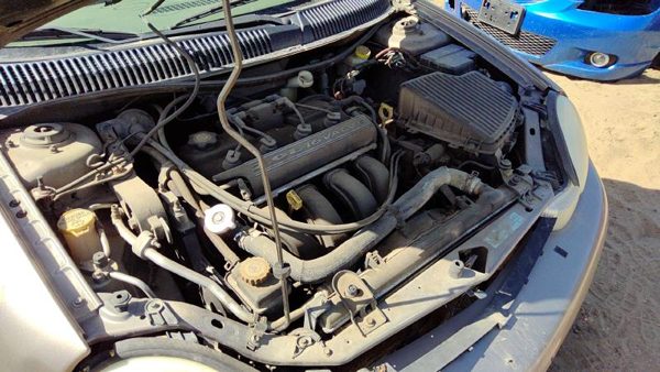 2001 Dodge Neon Vehicle Unit Complt. Gray B7L5 Gold Plb 2.0L AT — photo 2
