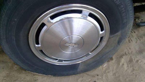 1986-1996 Chevy Caprice 15' 6 Slot Hub Cap Wheel Cover Oem — photo 7