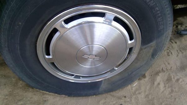 1986-1996 Chevy Caprice 15' 6 Slot Hub Cap Wheel Cover Oem — photo 6