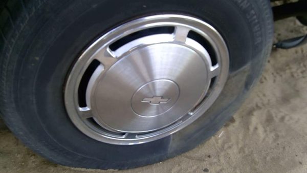 1986-1996 Chevy Caprice 15' 6 Slot Hub Cap Wheel Cover Oem — photo 8