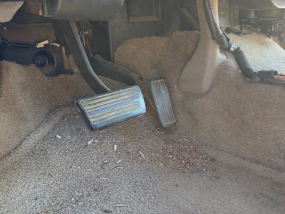 2003-2005 Chevy Suburban Gas Pedal Assembly Oem Accelerator
