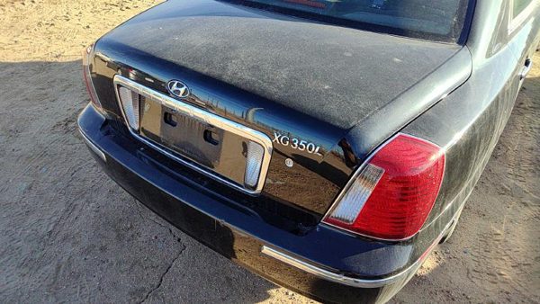 2005 Hyundai XG350 Trunk/decklid/hatch/tailgate Black — photo 1