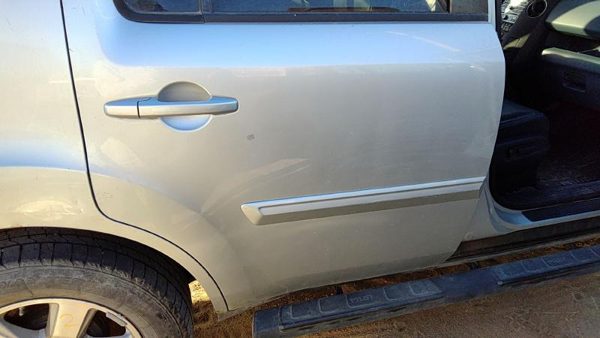 2009 Honda Pilot Rear Door RH Silver Si — photo 2