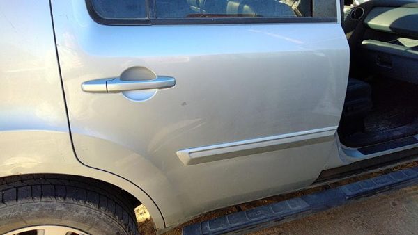 2009 Honda Pilot Rear Door RH Silver Si — photo 1