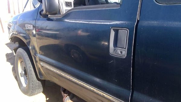 1999 Ford F250 Sd Pickup Front Door LH — photo 4