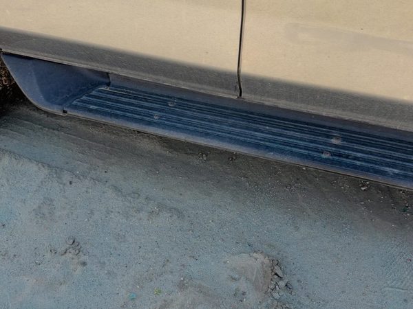2001 Acura MDX Rocker Moulding RH — photo 2