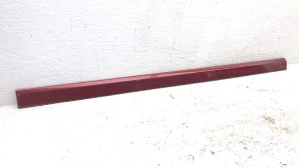 01-07 Volvo V70 Xc Driver Left Front Moulding From Door Oem Trim Strip Red 445 — photo 1