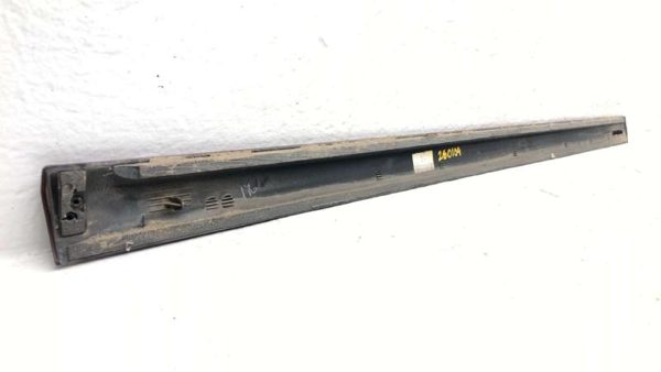 01-07 Volvo V70 Xc Driver Left Front Moulding From Door Oem Trim Strip Red 445 — photo 10
