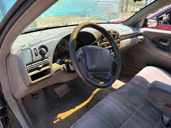 1999 Chevrolet Lumina Crossmember/cradle/undercarria — photo 5