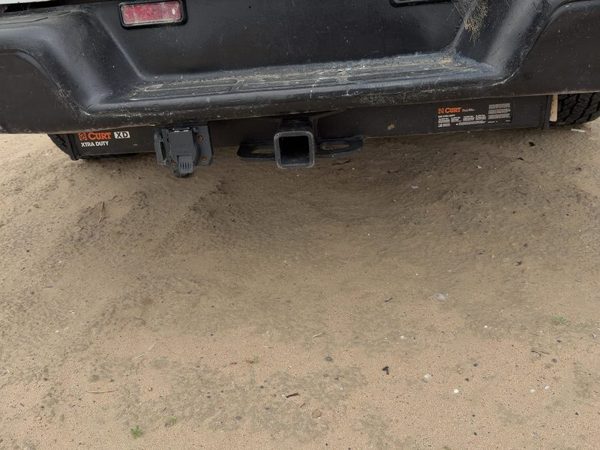 2002 Chevy Express Van 2500 Trailer Receiver Hitch Factory Mount — photo 2