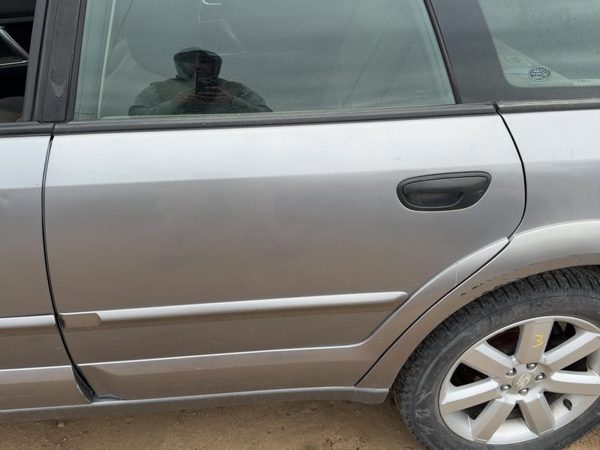 2009 Subaru Legacy Rear Door LH Silver Slq — photo 2