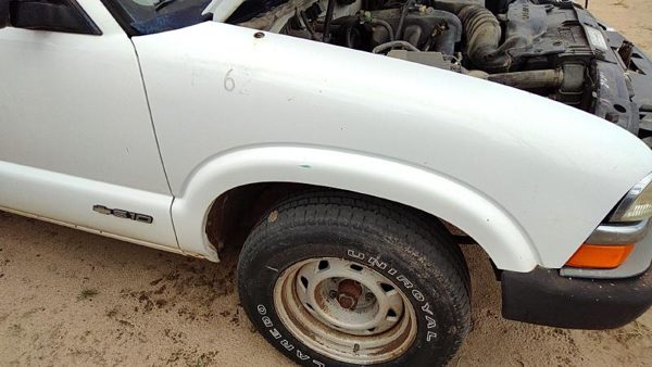 1994-2004 S10 Pickup Passenger Right Front Fender Oem White 50U 12472736 — photo 1