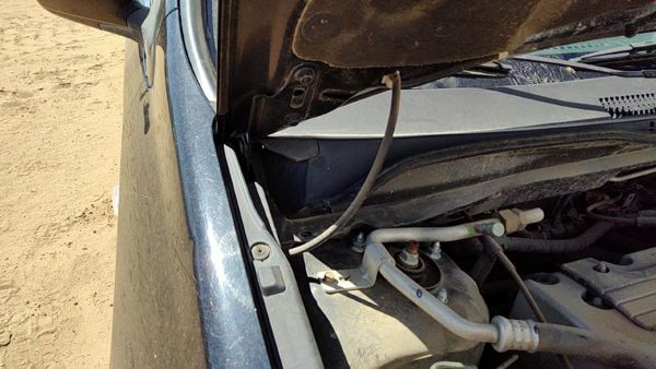 2002-2005 Honda Civic Hatchback Si Passenger Right Hood Hinge Assembly Black Nbp — photo 5