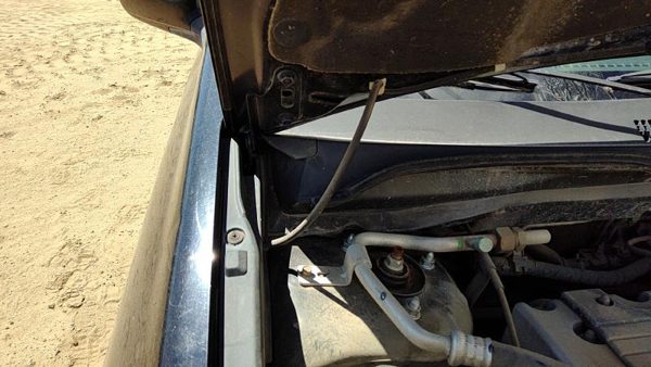 2002-2005 Honda Civic Hatchback Si Passenger Right Hood Hinge Assembly Black Nbp — photo 3