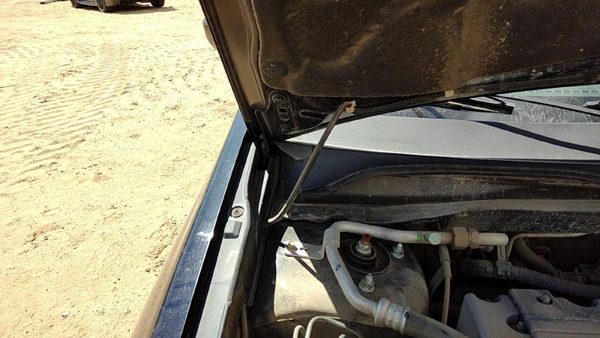 2002-2005 Honda Civic Hatchback Si Passenger Right Hood Hinge Assembly Black Nbp — photo 1