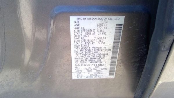 2005 Nissan Pathfinder — vehicle photo 6