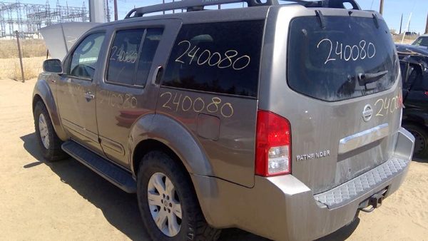 2005 Nissan Pathfinder — vehicle photo 7