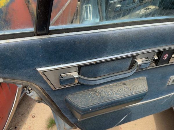 1986-1991 Olds 88 Driver Left Rear Door Trim Panel With Switches Back Blue — photo 8